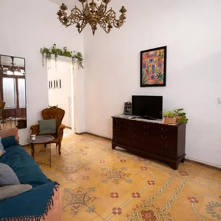 Encanto Getaways - Within Our Family Apartament