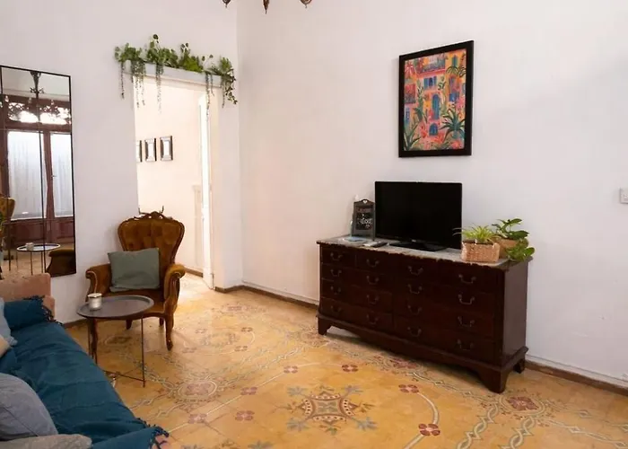 Encanto Getaways - Within Our Family Daire